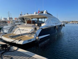 72' Absolute 2010 Yacht For Sale